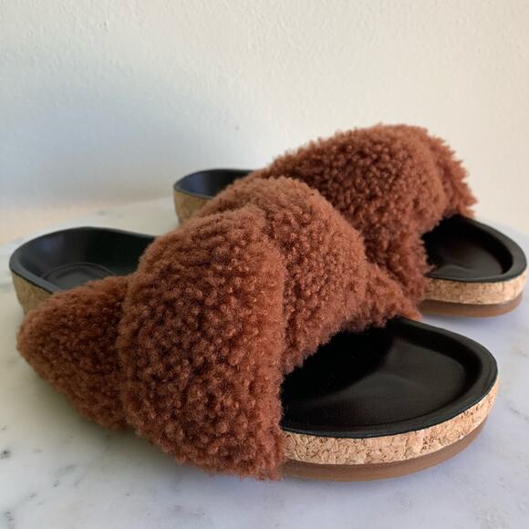 NWT Chloé Shearling Fur Flat Slide Sandal 35EU - Picture 1 of 12